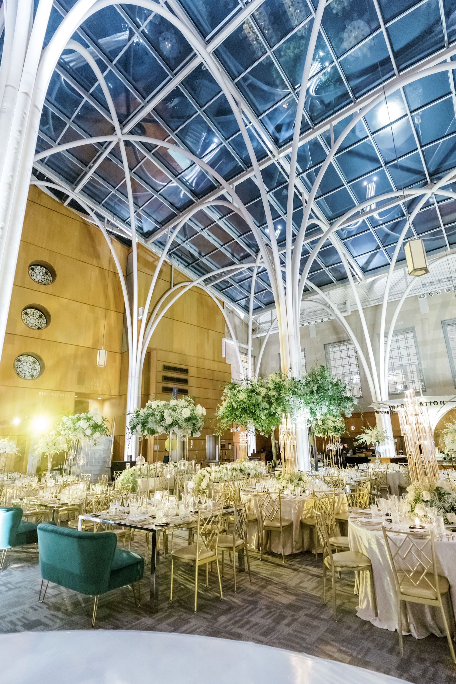 Atrium reception setting at the Indianapolis Central Library wedding venue.